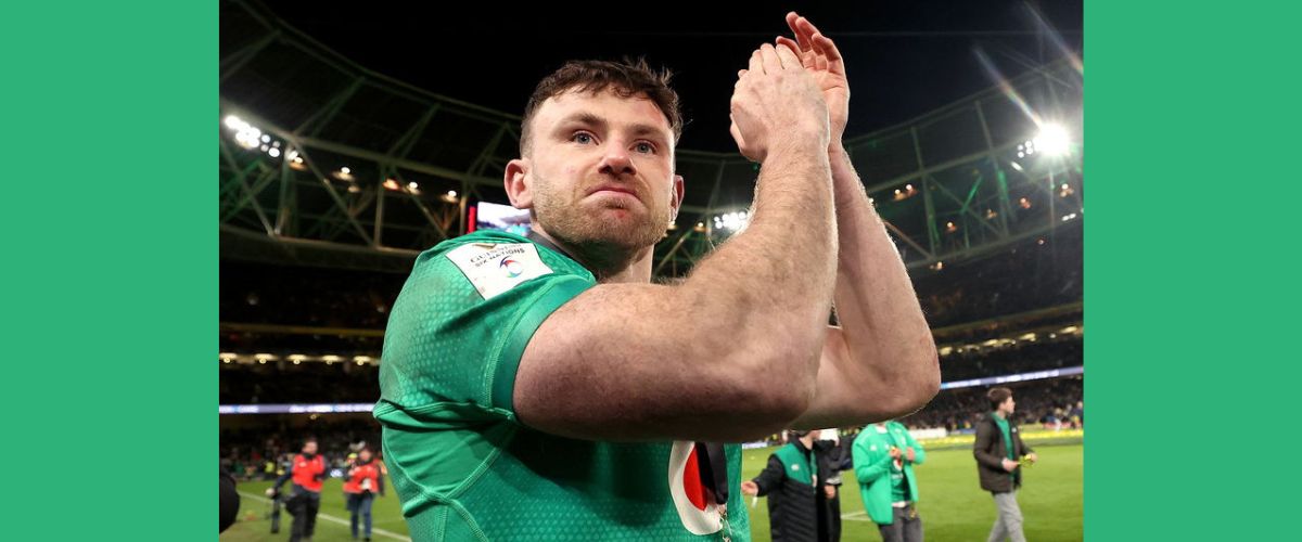 Hugo Keenan in Ireland's Green Rugby Kit